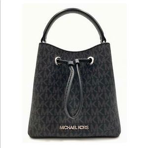 💫Michael Kors Small Crossbody Black Signature bag